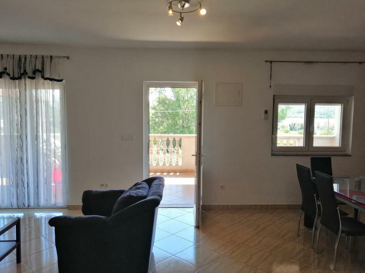 Apartman Rosanda Posedarje Exterior photo